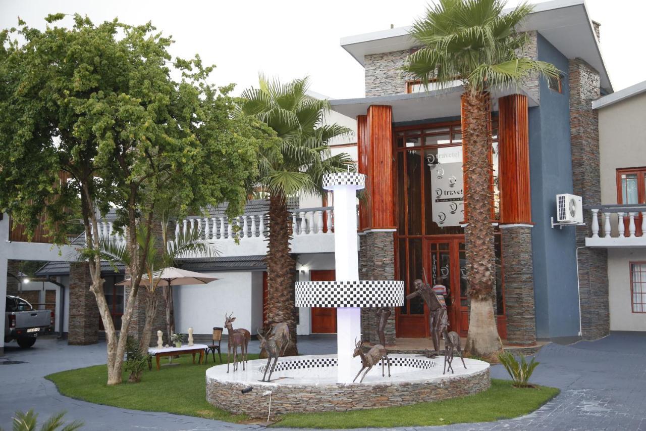 Travetel Or Tambo Airport Hotel Kempton Park Bagian luar foto